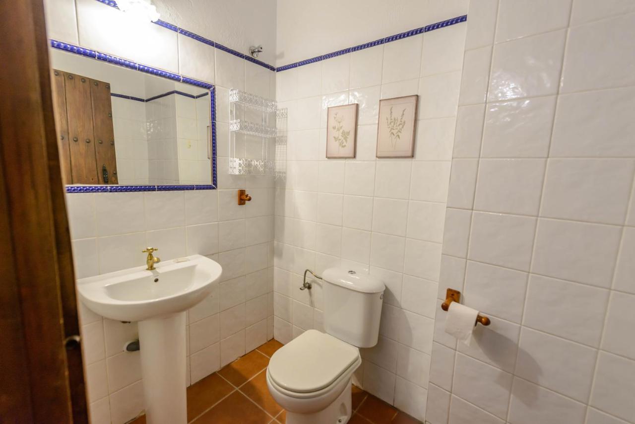 Holiday Home El Pilarillo Piscina Compartida Alcaucín Extérieur photo