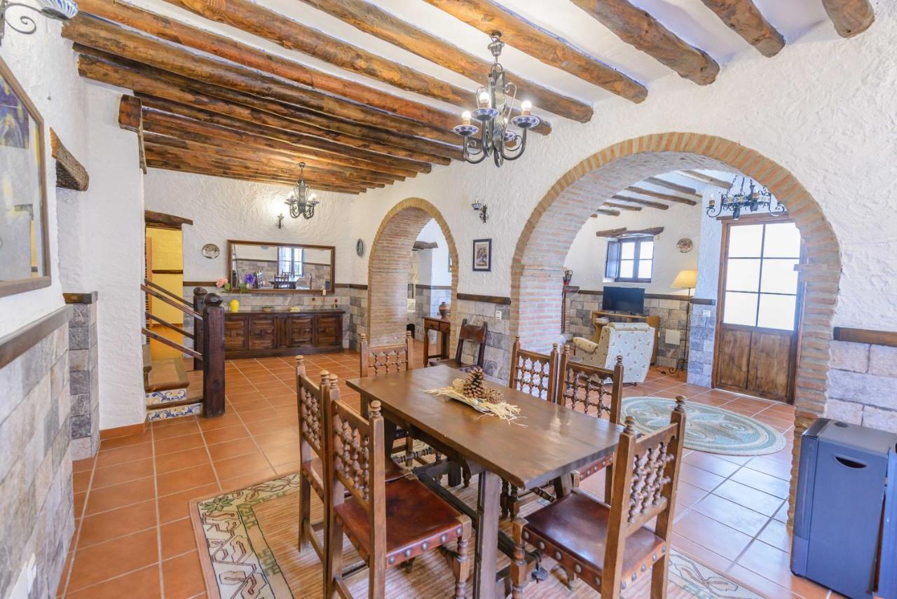 Holiday Home El Pilarillo Piscina Compartida Alcaucín Extérieur photo
