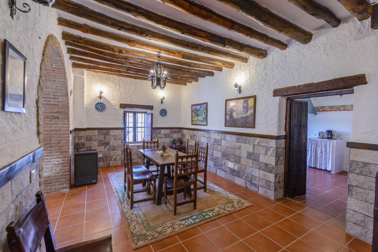 Holiday Home El Pilarillo Piscina Compartida Alcaucín Extérieur photo