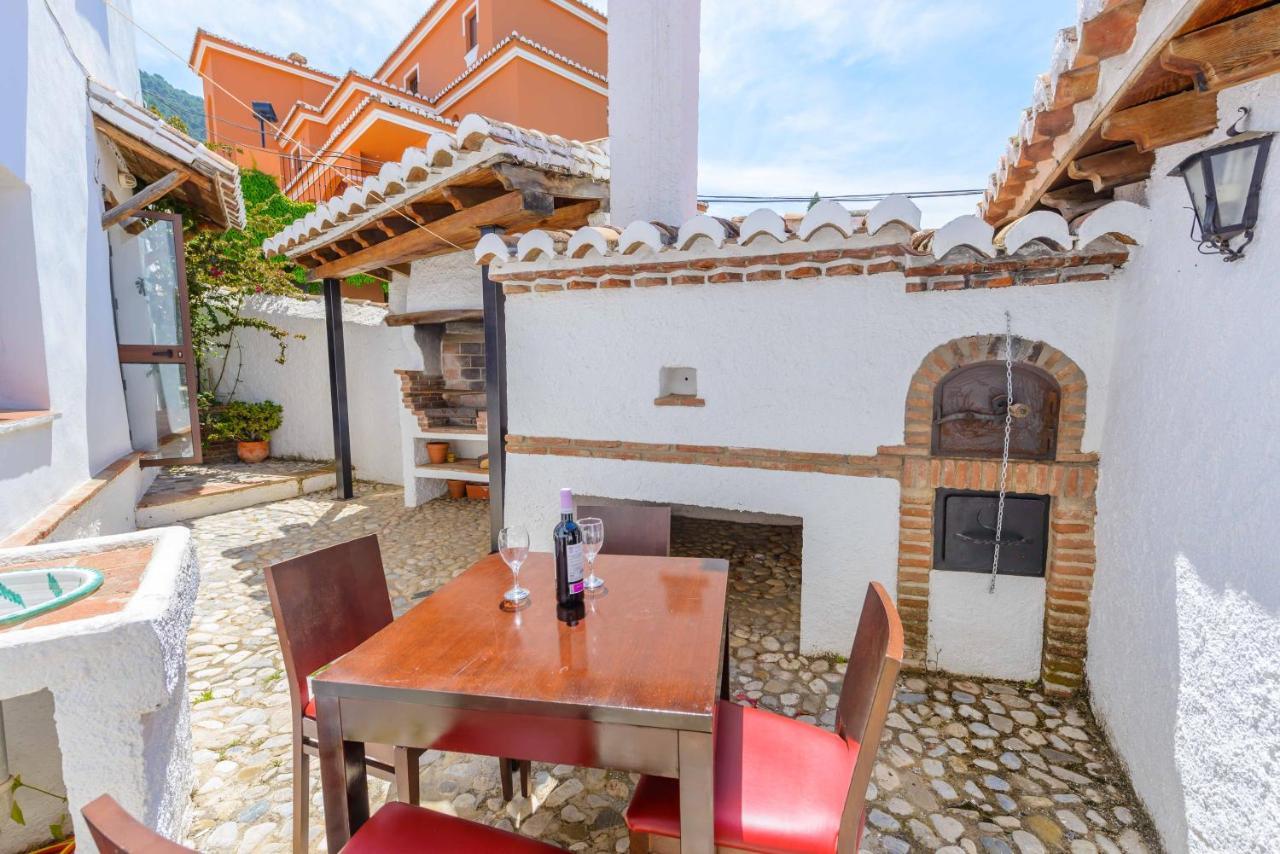 Holiday Home El Pilarillo Piscina Compartida Alcaucín Extérieur photo
