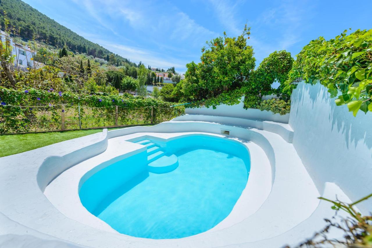 Holiday Home El Pilarillo Piscina Compartida Alcaucín Extérieur photo