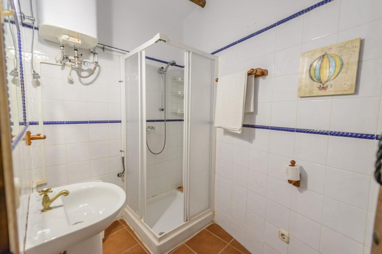 Holiday Home El Pilarillo Piscina Compartida Alcaucín Extérieur photo