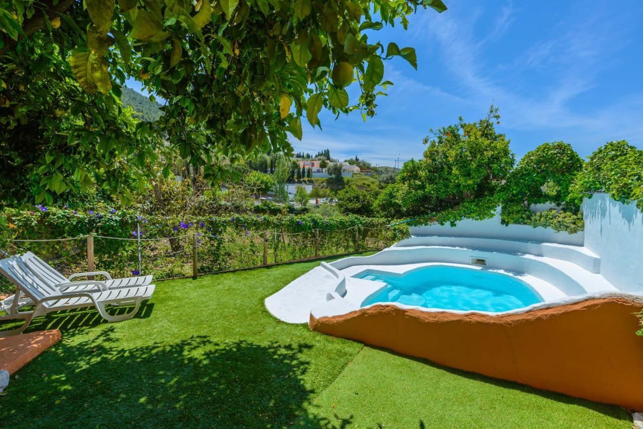 Holiday Home El Pilarillo Piscina Compartida Alcaucín Extérieur photo
